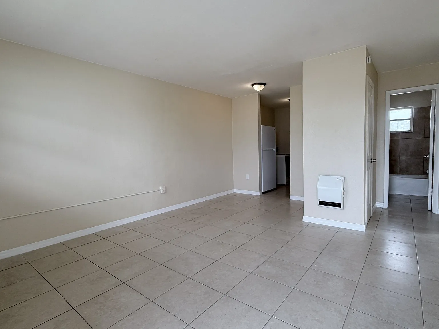2107 Washington St. - C — Photo 1