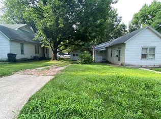 1025 Kickapoo St, Leavenworth, KS 66048