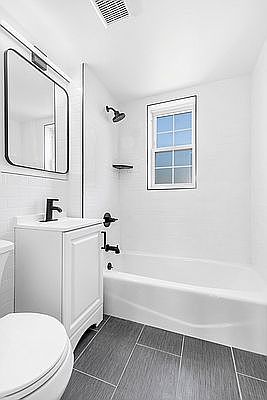 4th image of 20-54 32nd St #2