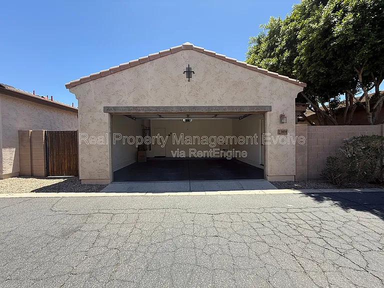 3454 E Constitution Dr — Photo 24