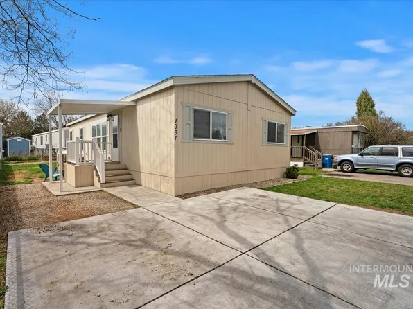 1067 N Elk Ln, Boise, ID 83704