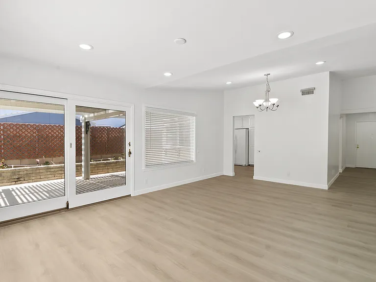 2806 Montellano Ave — Photo 5