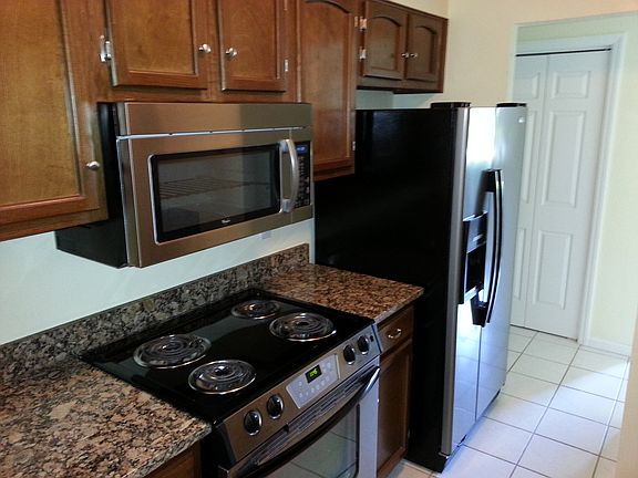 5th image of 4916 Tower Rd Unit E