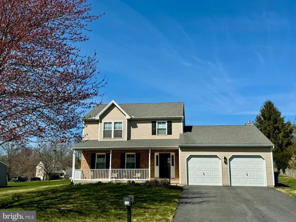 121 Charles Ave, Stewartstown, PA 17363