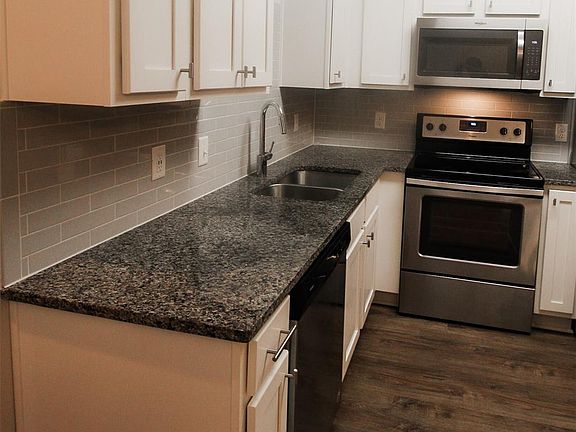 4th image of 12208 Abbey Glen Ln