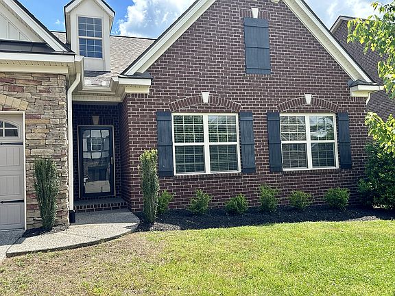 3rd image of 1108 Marys Pl E