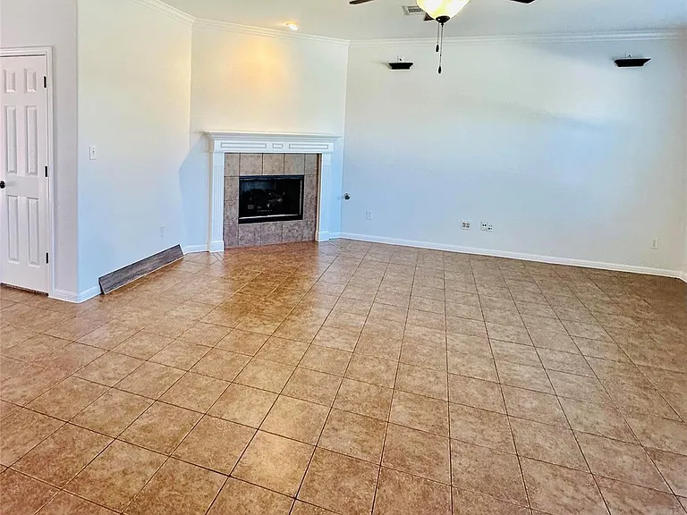 2800 Canyon Valley Run — Photo 7