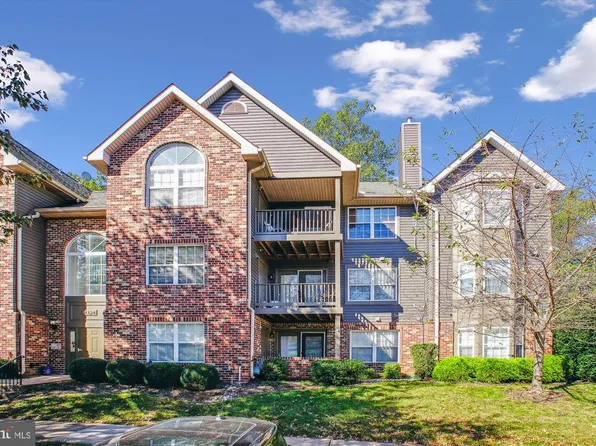 4124 Monument Ct Unit 203, Fairfax, VA 22033