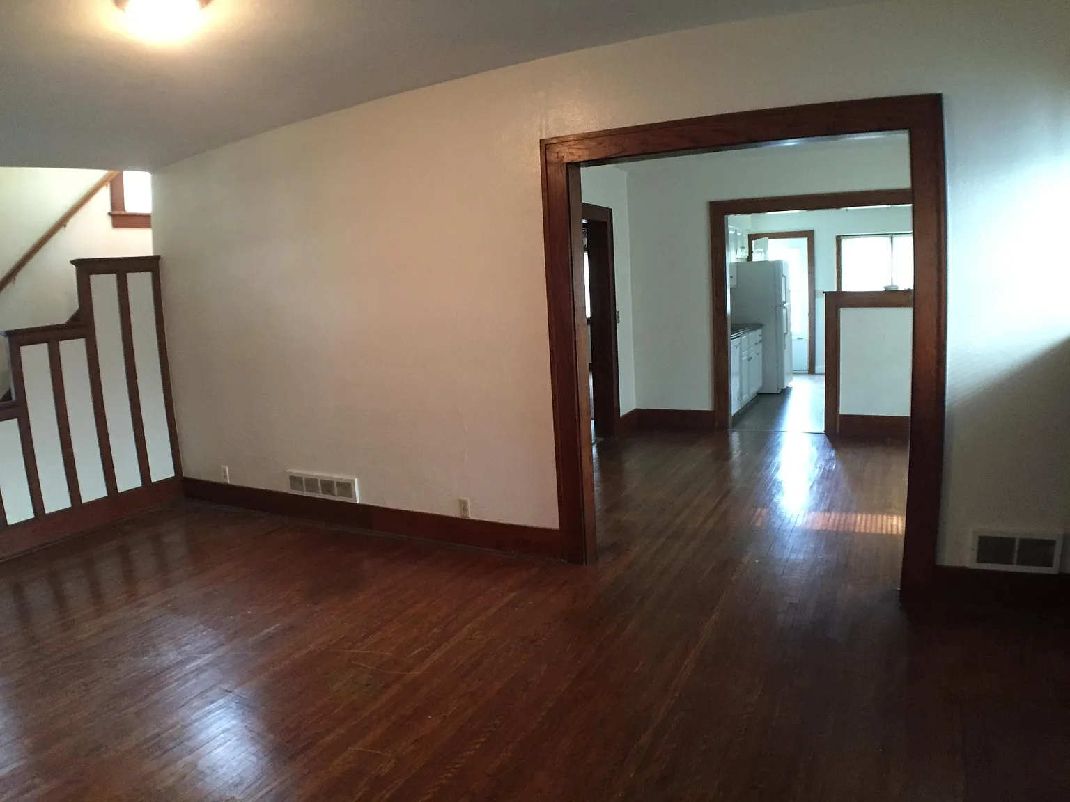 4 bed, 2010 sqft, $2,948 — Photo 3