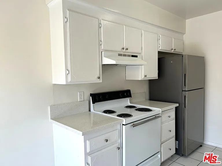 3741 Westwood Blvd #4 — Photo 9