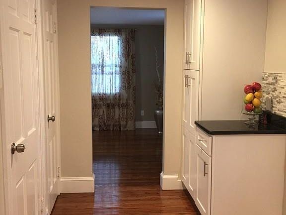 5th image of 520 Lynnfield St