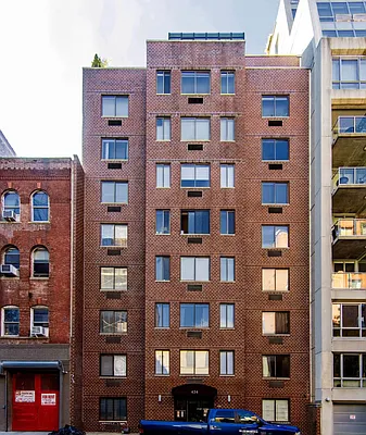 Rented by MNS | media 8