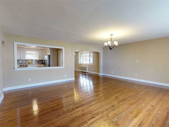2nd image of 334 W 2nd St
