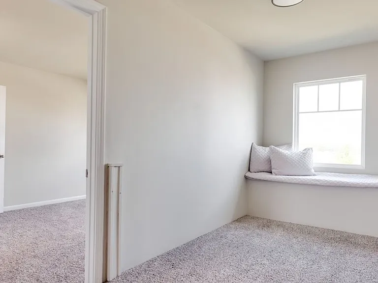 935 Hay Meadow Dr — Photo 36