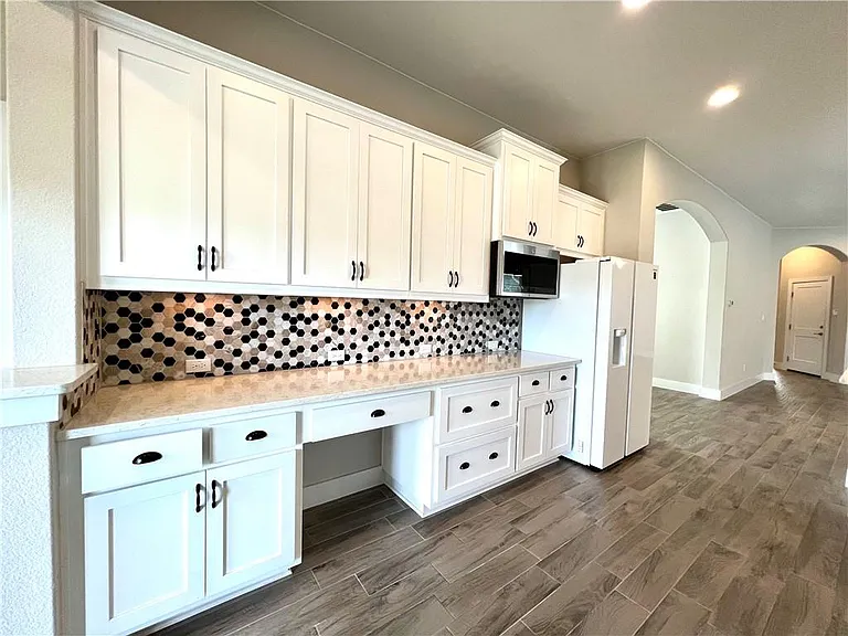197 Santa Maria St — Photo 12