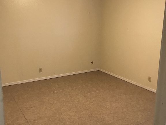 2nd image of 10535 Starcrest Dr