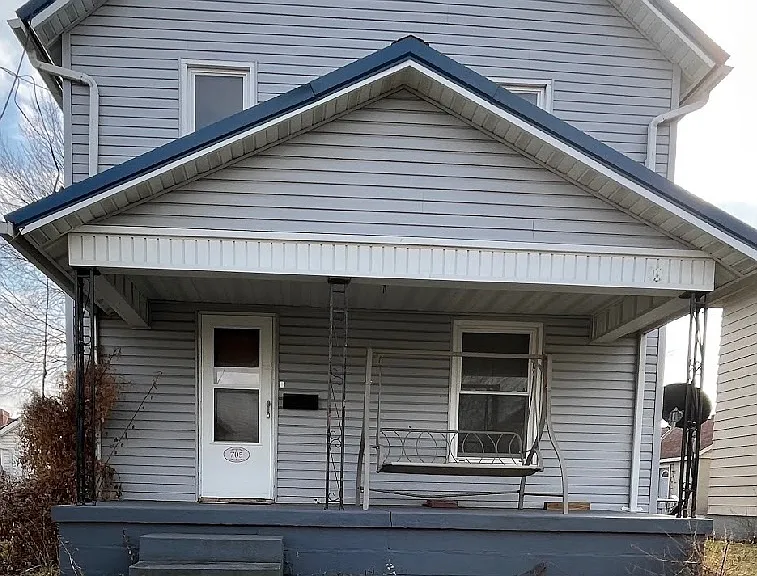 705 Woodrow Ave — Photo 1