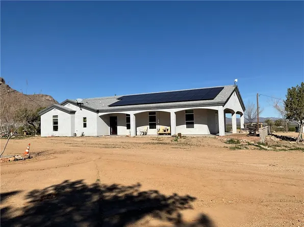 1790 S Gleeson Rd, Golden Valley, AZ 86413