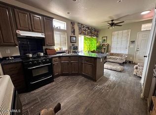 1098 E Horseshoe Springs Rd, Winkelman, AZ 85192