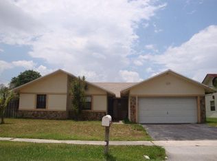 9355 NW 46th St, Sunrise, FL 33351
