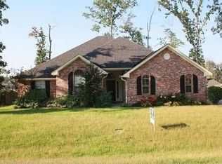 1976 Honeytree Trl, Haughton, LA 71037