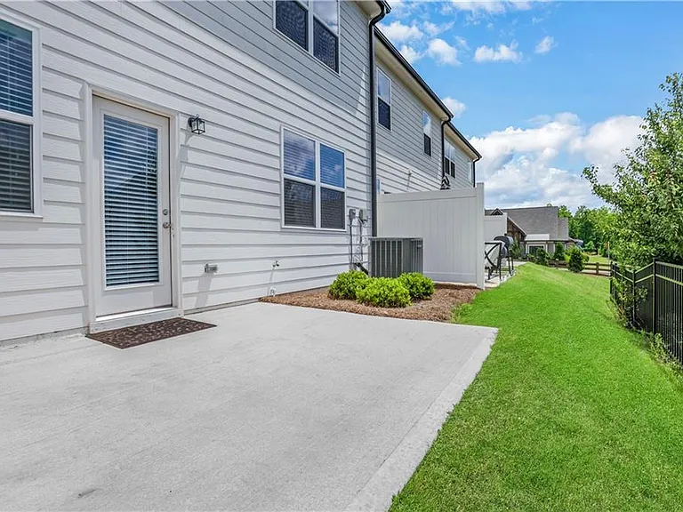 18 Depot Landing Rd — Photo 32