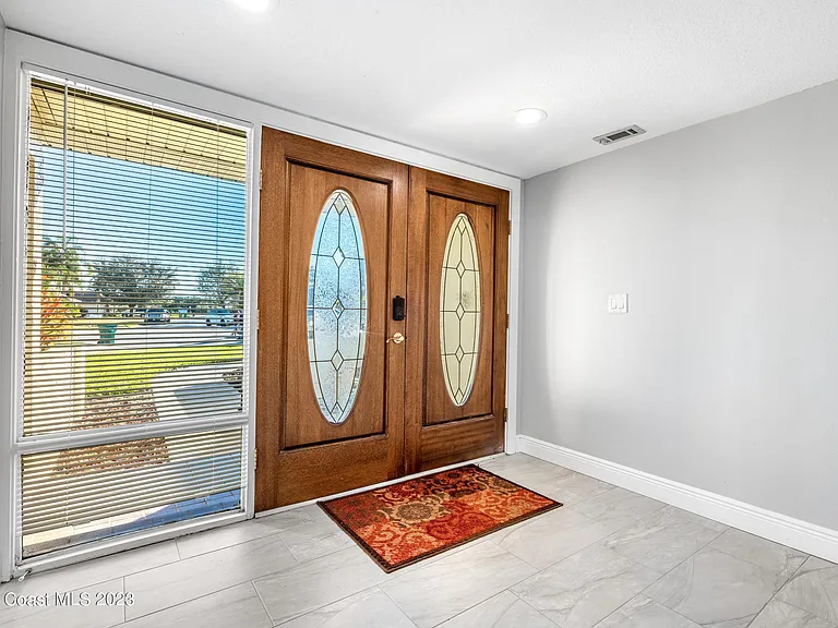 1080 Park Ridge Pl — Photo 4