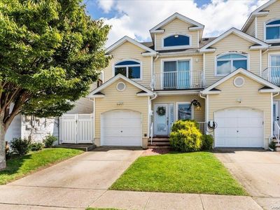 11 Alhambra Road, Massapequa, NY, 11758