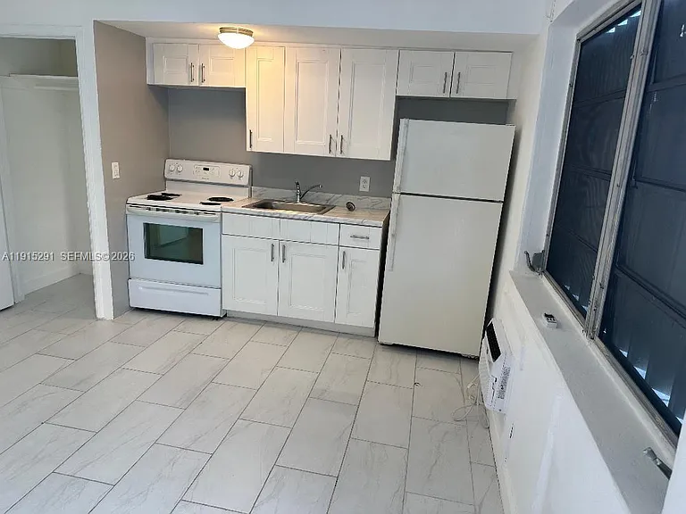 1293 NE 109th St #3 — Photo 4