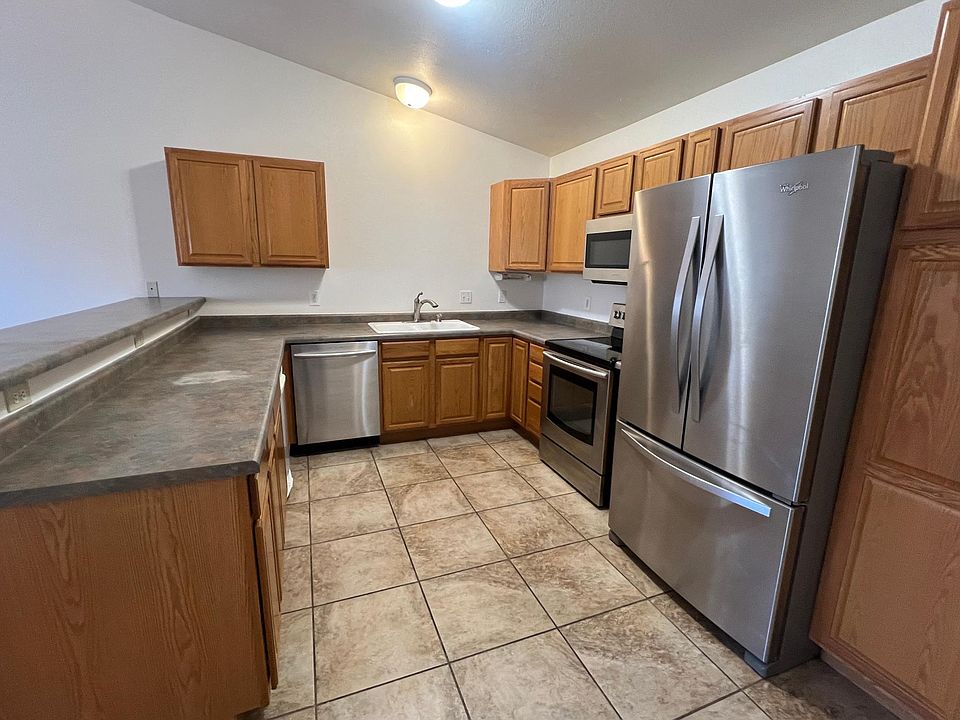 Spacious Kitchen