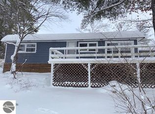 5921 N Bayshore Dr, Irons, MI 49644