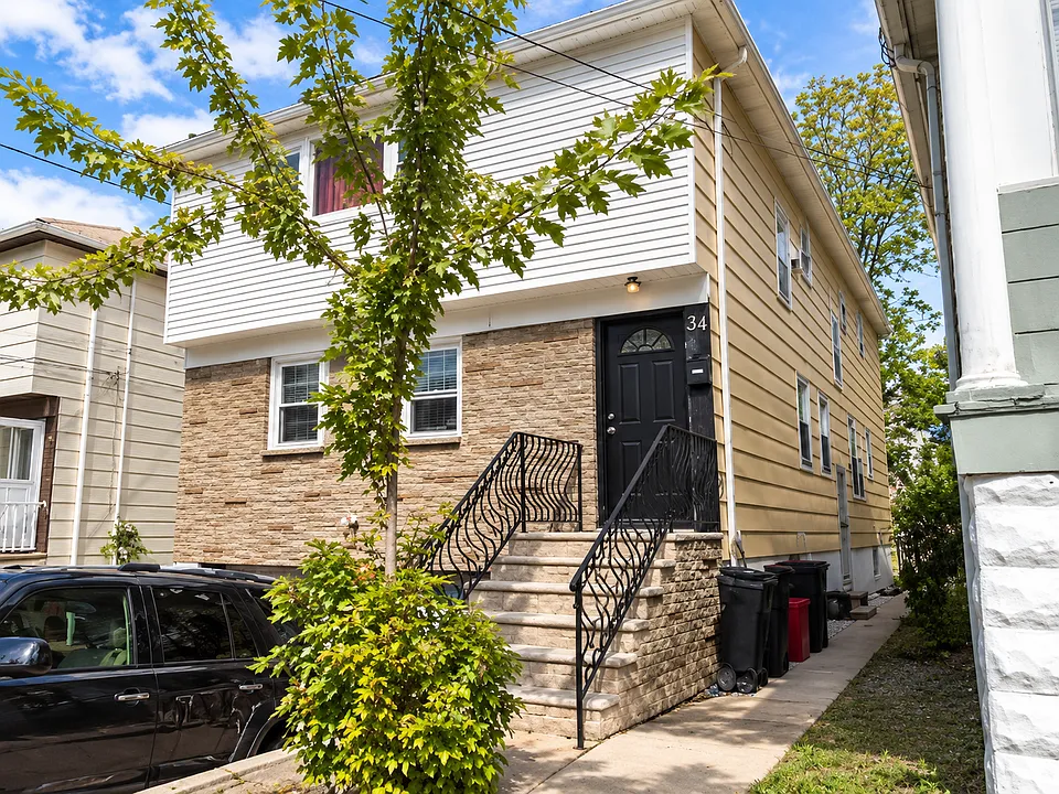 34 Brighton Ter #1