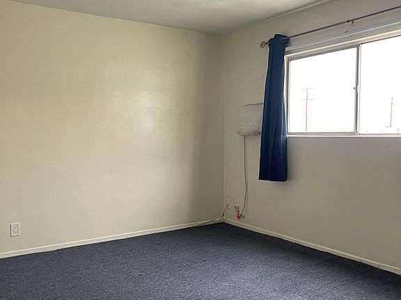 5th image of 1601 College View Dr APT 16