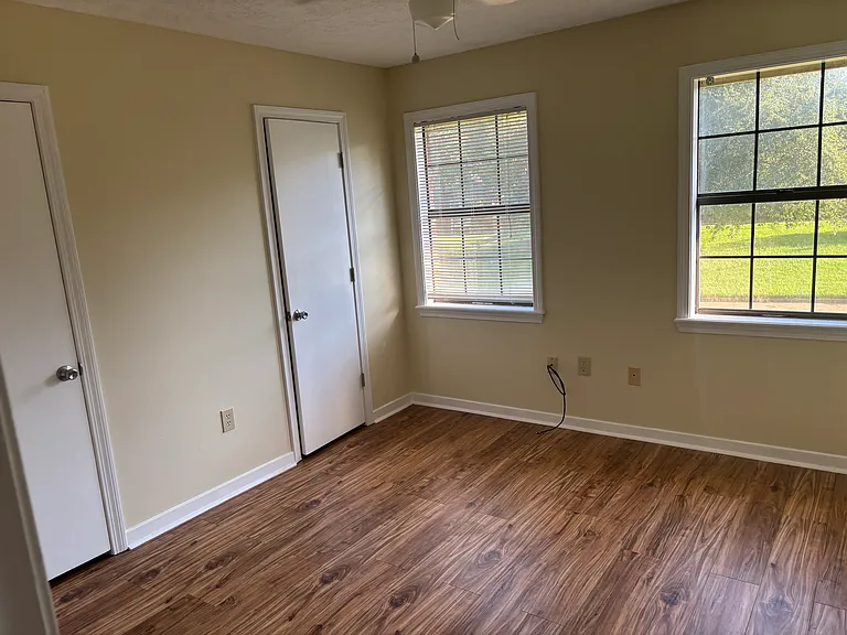 102 Suzanne Cv #A — Photo 9