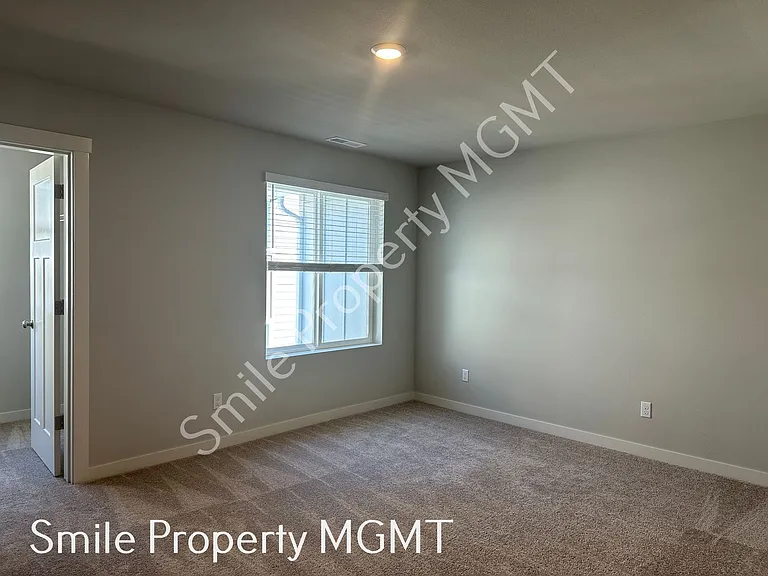 16684 SW Darling Ln — Photo 11