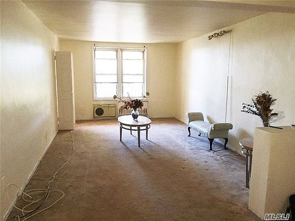 3rd image of 110 Brooklyn Ave APT 4N