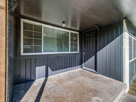 3rd image of 3211 Avon Dr
