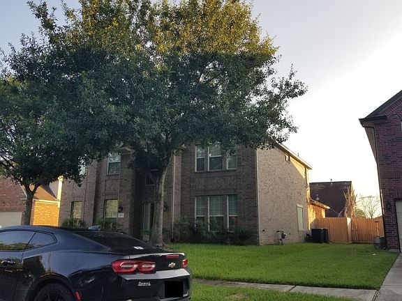 3rd image of 2703 Arrowhead Creek Ln
