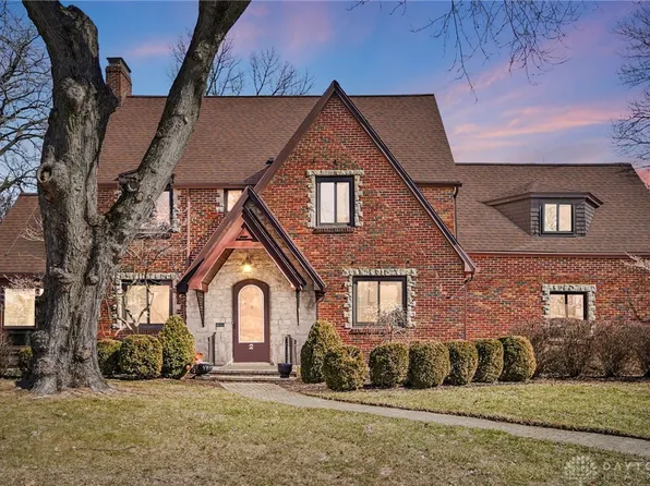 2 N Broadmoor Blvd, Springfield, OH 45504