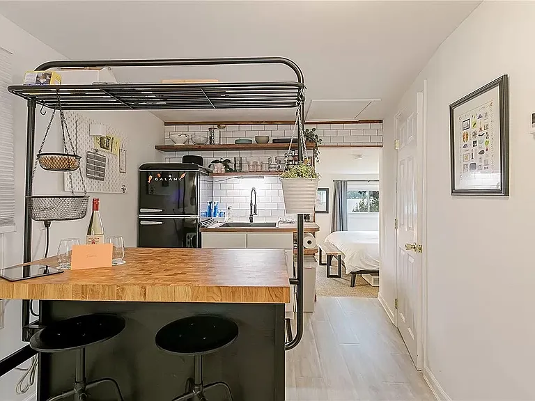 4334 E Lake Rd — Photo 5
