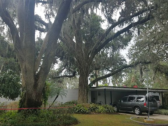 2nd image of 985 S Helen Cir