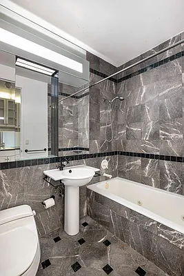 Rented by R New York | media 5