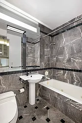 Rented by R New York