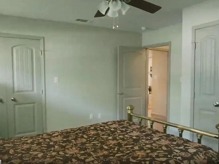 276 Shelby Dr — Photo 10