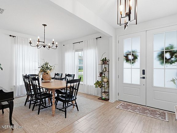 2nd image of 636 IVORY PALM Road