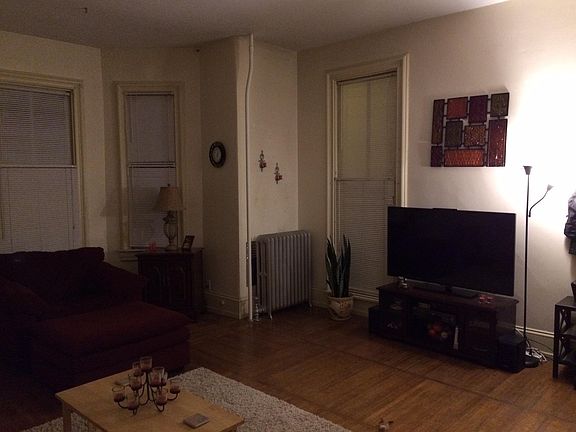5th image of 157 E Linn St APT 2