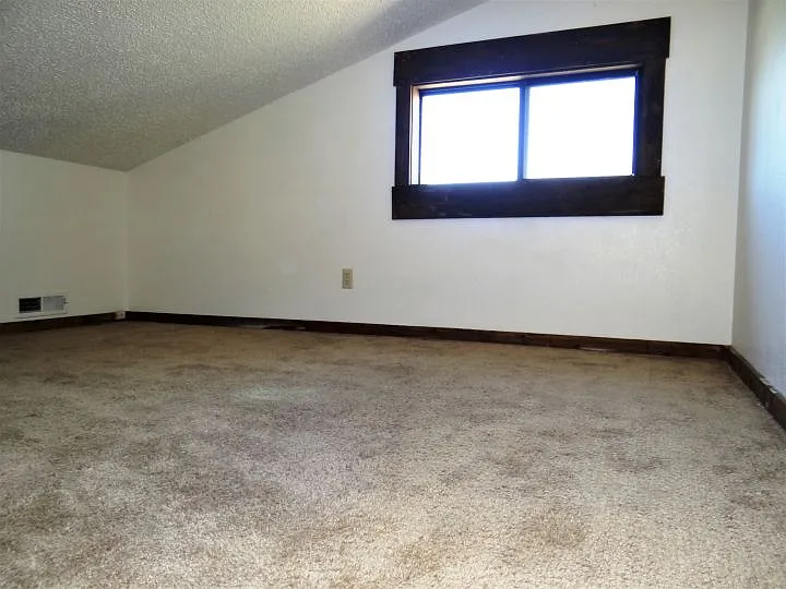 331 Bohl Ave — Photo 6