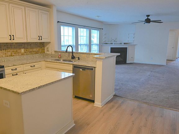5th image of 122 Flinchum Pl