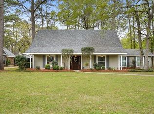 420 Heavens Dr, Mandeville, LA 70471