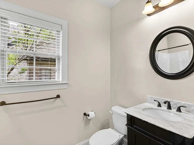 948 Starr Ct — Photo 23